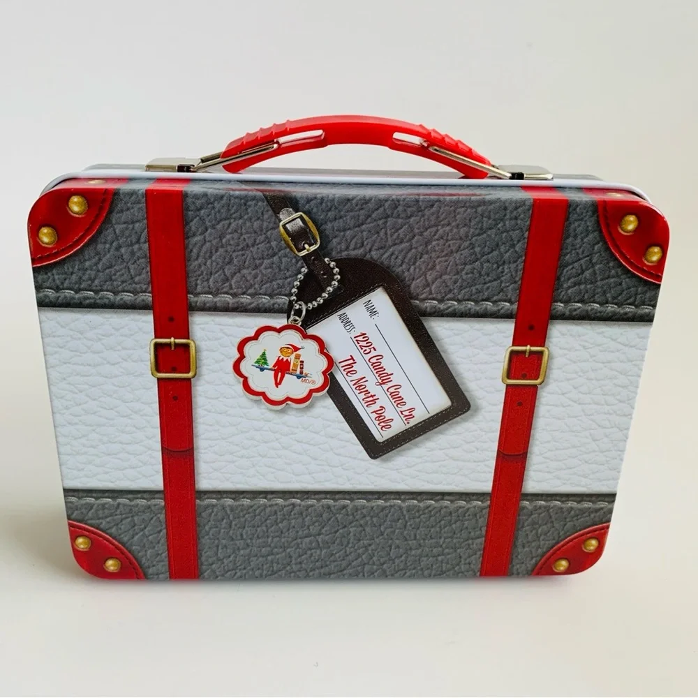 Elf on The Shelf Scout Elf T-shirt Collection with Tin Suitcase - Picture 5 of 8